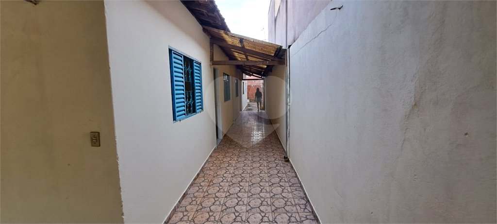 Casa ampla em bairro tranquilo – excelente oportunidade para morar ou investir!