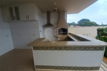 Excelente sobrado a venda no Condomínio Parque Sabará.