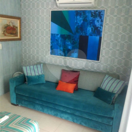 Linda Casa Sobrado a venda no Alto da Mooca com excelente acabamento, semi mobiliada com 2 suítes