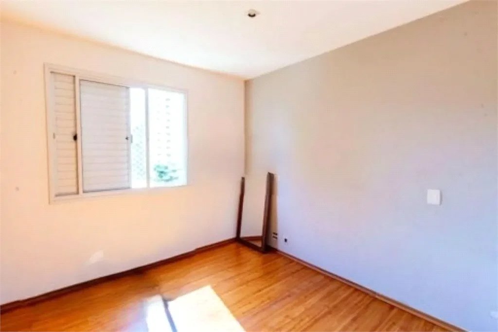 Apartamento à venda com 3 quartos, sendo 1 suíte,  em Morumbi, São Paulo, SP