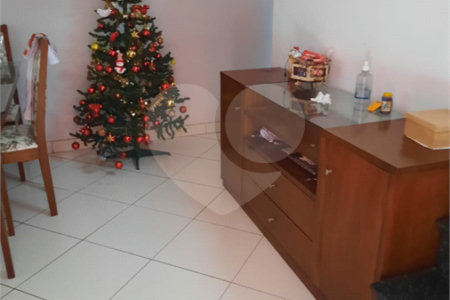 Casa com 120m², 3 dormitórios, sendo 2 suítes, 4 vagas, à venda na Vila Matilde.