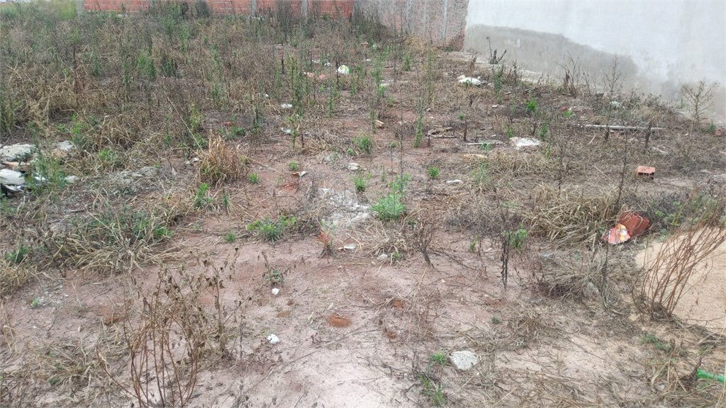 Lote no Jardim do Bosque, aceita financiamento ou aquisição de terreno e construção .