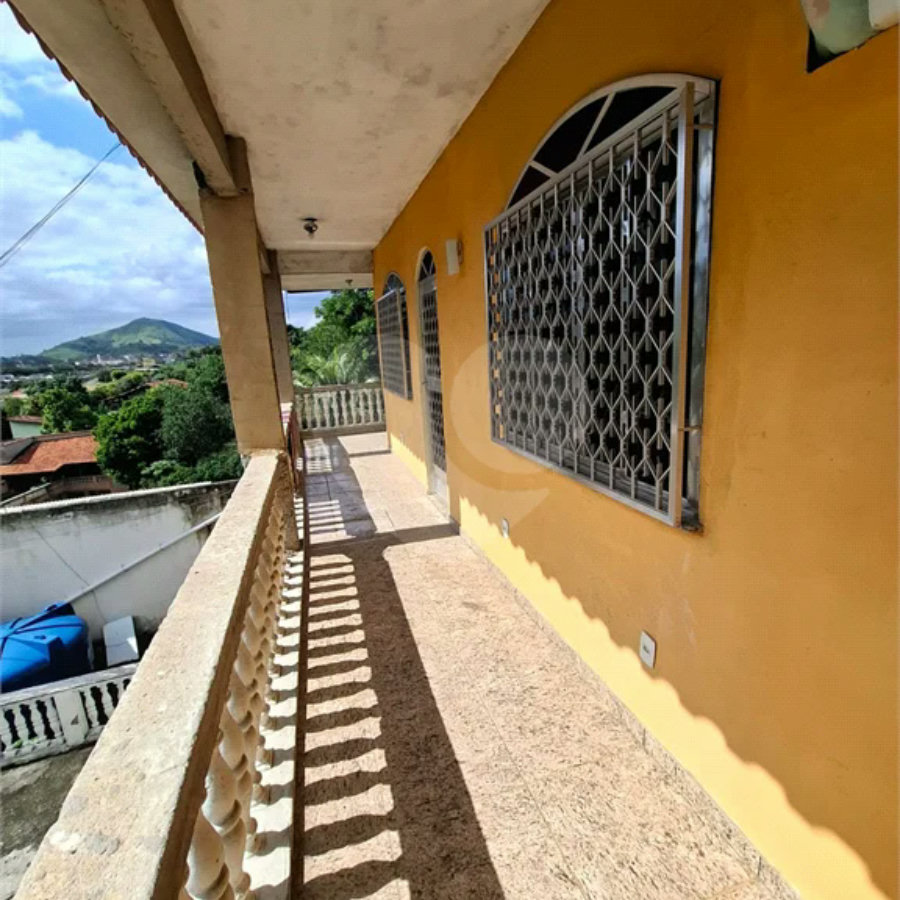 VENDA 3 CASAS E 2 TERRENOS EM SANTISSIMO PROXIMO A ESTRADA DA POSSE