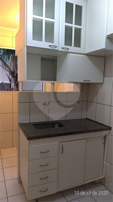 Apartamento no Condomínio Residencial Alcântara.