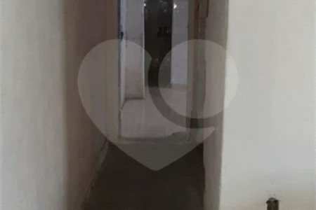 Sobrado á Venda no Ipiranga, 3 dormitórios, 2 vagas na garagem, reformado
