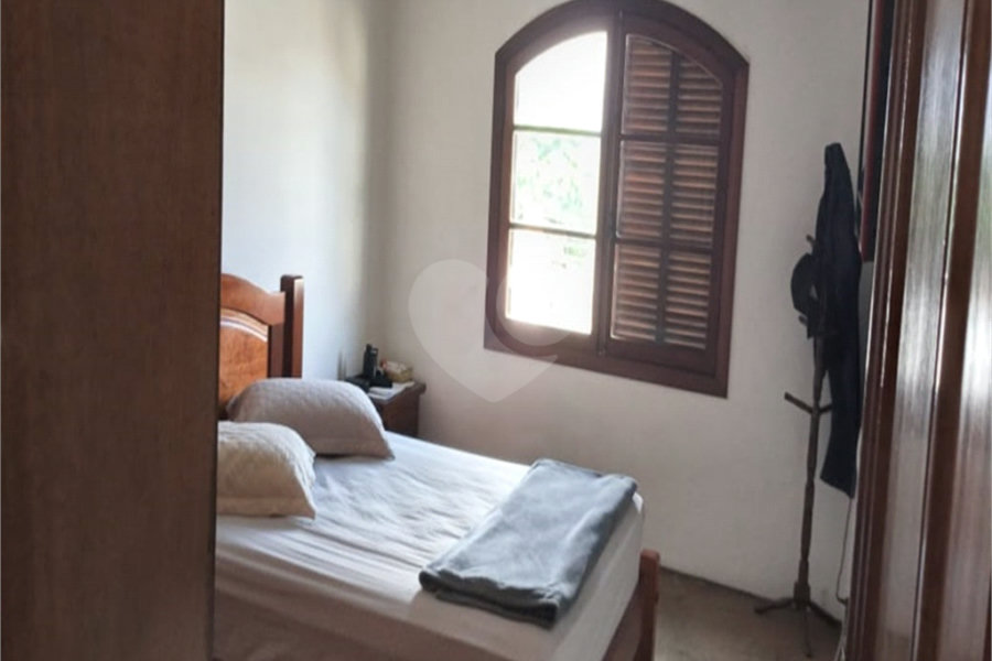 Bonita casa assobradada,no Bairro das Palmas do Tremembé, terreno com 14 X 50 e 350 área construída