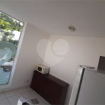 Casa comercial Ampla em frente ao Colégio Salesiano com 3 Salas, 1 Copa e Banheiro na Sobreloja em Santa Terezinha-Sp
