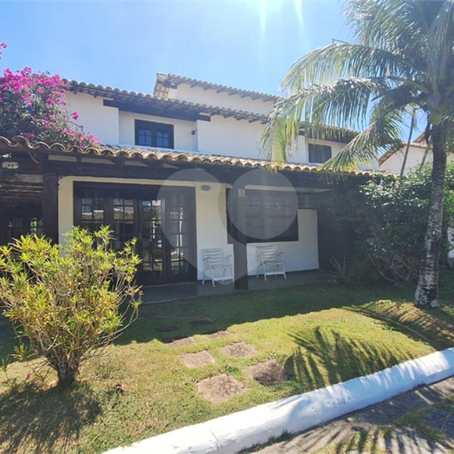 Casa em Condomínio à Venda nos Ossos, Búzios!!