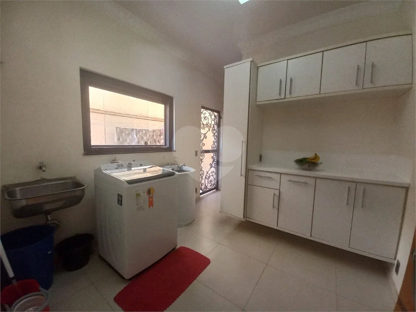 Linda casa com piscina localizada no melhor condomínio de Hortolândia - Green Park.