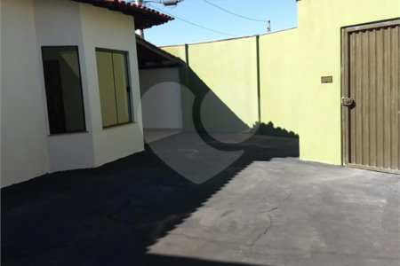 Casas térreas- Pq. Residencial Maria Stella Fagá.