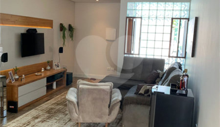 Sobrado à venda com 3 quartos, sendo 1 suíte, em Vila Regente Feijó, São Paulo, SP