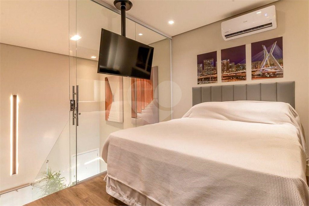 LOFT DUPLEX DE CINEMA. VENHA FAZER UMA VISITA.