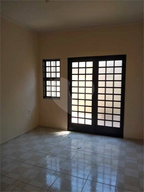 Casa com salão comercial para venda no Jardim Cruzeiro do Sul