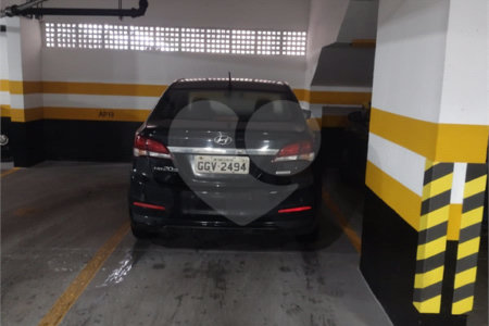Apartamento no Edificio Jatiúca á venda.