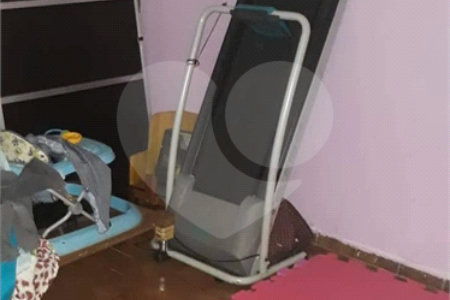 Casa térrea para venda.
