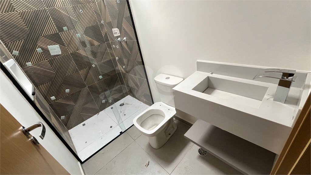 Casa Assobradada com 3 suítes na Vila Thais em Atibaia