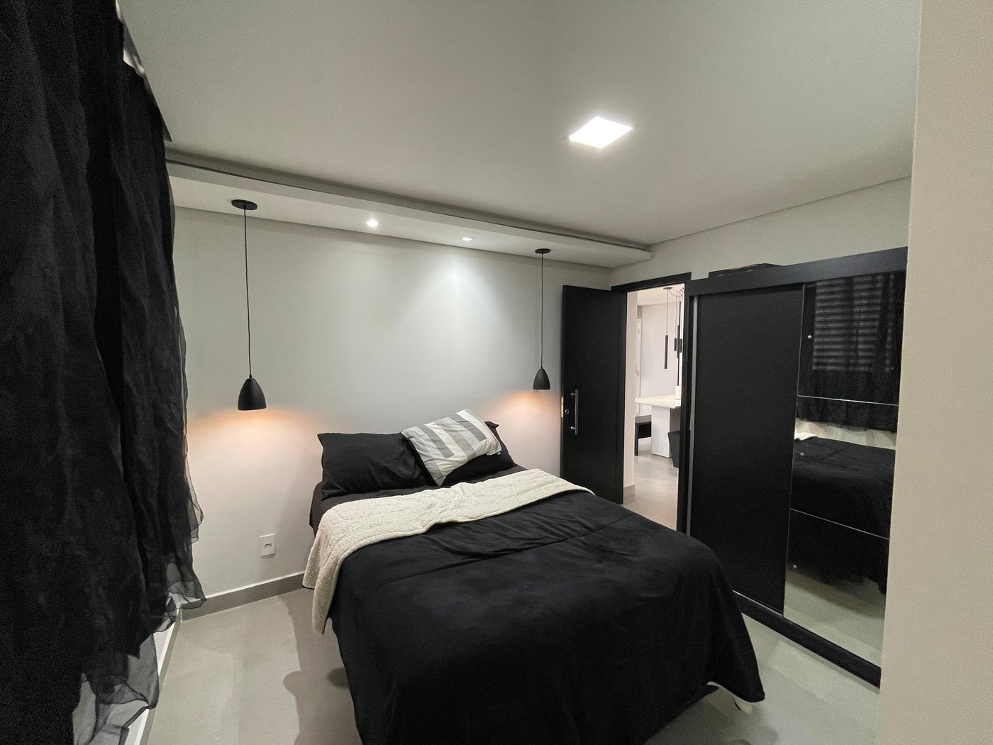 Apartamento à venda com 2 quartos, sendo 1 suíte, em Jardim das Colinas, Hortolândia - SP