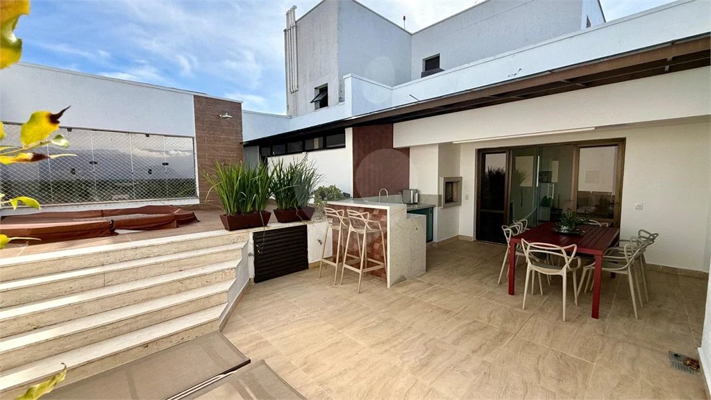 Apartamento à venda com 3 quartos, sendo 2 suítes, em Riviera de São Lourenço, Bertioga, SP