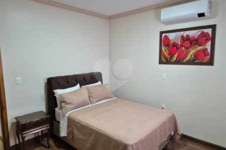 Casa com 2 Dormitórios á venda, em São Carlos.