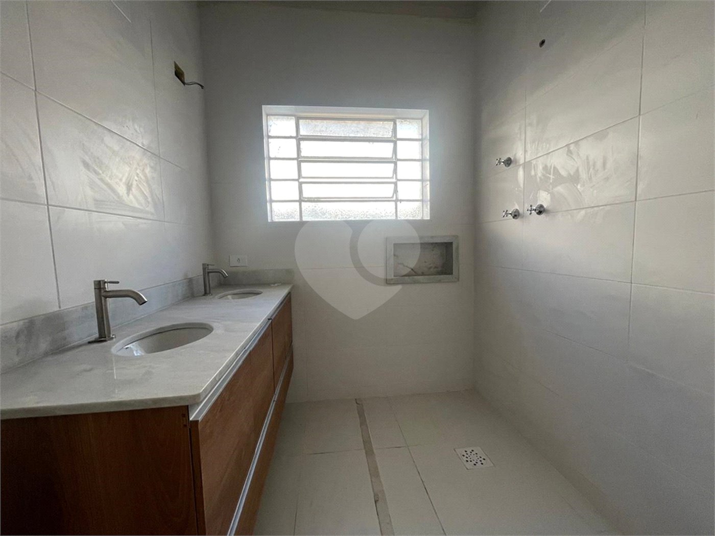 Casa Terrea a venda no bairro do Jardim França