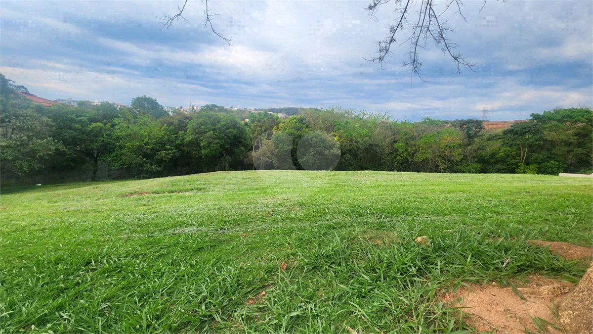 Terreno à venda no Condomínio Reserva Santa Isabel – Louveira/SP | 828,95 m² | Fundo para área verde
