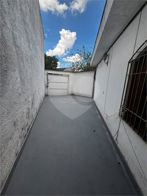 Casa com 70m², 3 dormitórios, sendo 1 suíte, 4 vagas, à venda no bairro do Ipiranga.