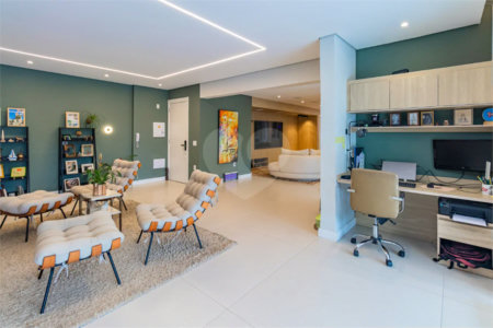 Apartamento 3 suítes 4 vagas 318m² a venda na Vila Sofia - São Paulo