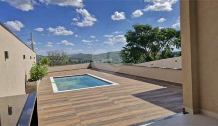 Casa Térrea à venda com 3 suítes em Jardim dos Pinheiros, Atibaia, SP