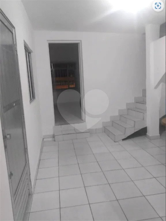 Duas casas com área total de 220m², 4 dormitórios, 3 suítes, 1 vaga de garagem, à venda em Pirituba