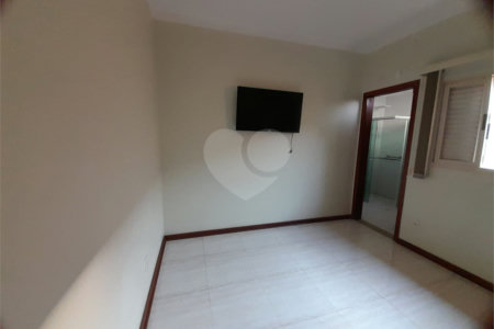 Casa à Venda no Residencial Eldorado - São Carlos