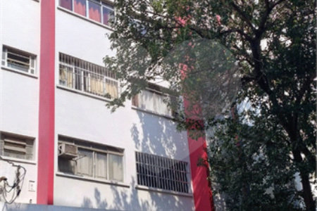 Oportunidade na Mooca: Apartamento a 370m do Metrô com Baixo Condomínio!