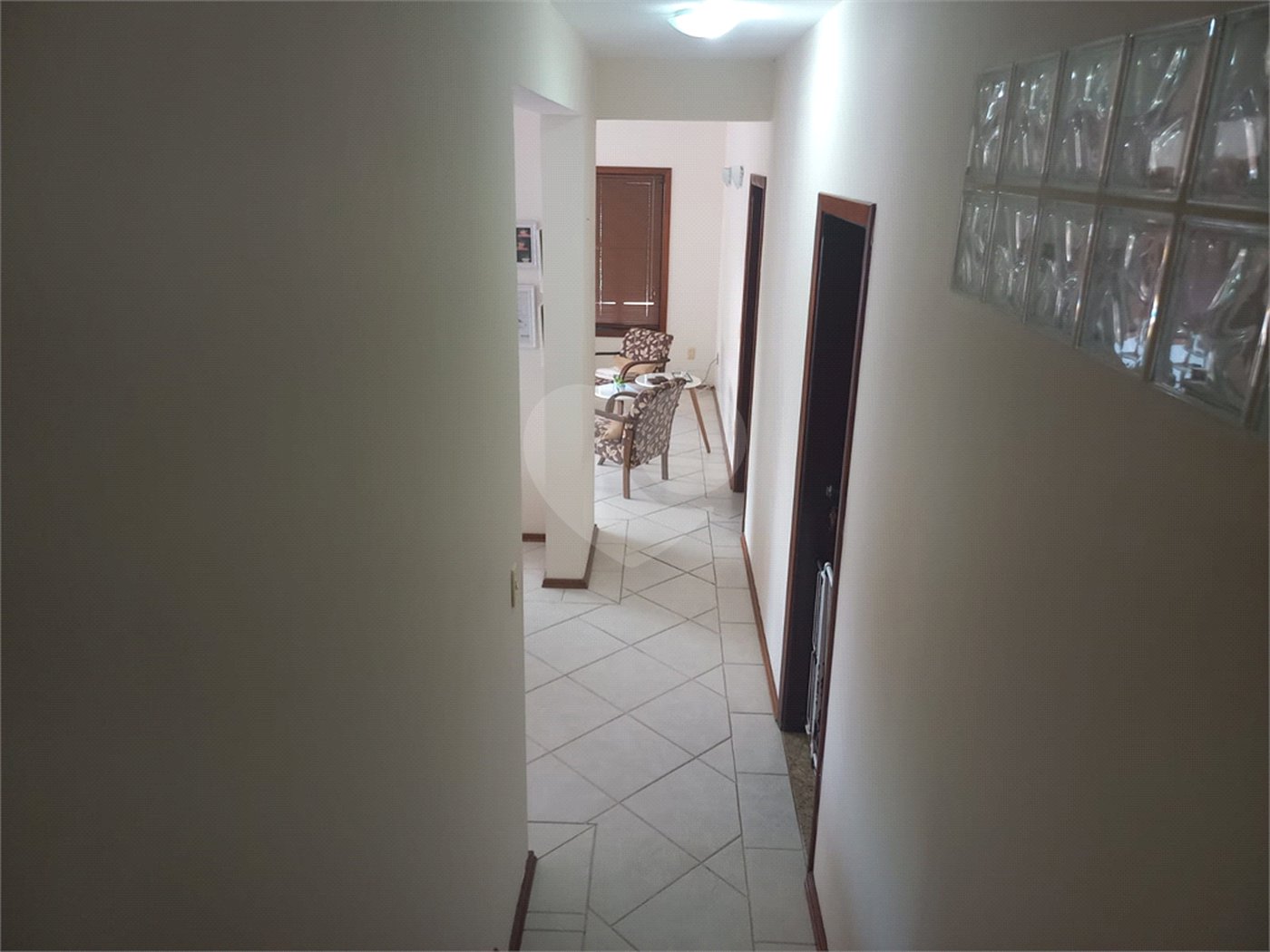 Casa à venda com 4 quartos, sendo 2 suítes,  em Villaggio Capríccio, Louveira, SP