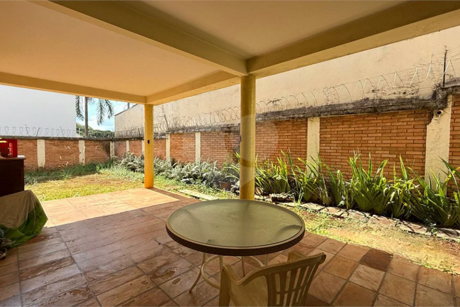 Casa Comercial e Residencial à venda no Bairro Cidade Jardim em Piracicaba/SP.
