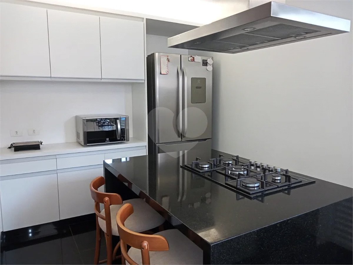 Apartamento à venda com 3 quartos, sendo 1 suíte, em Higienópolis, São Paulo, SP