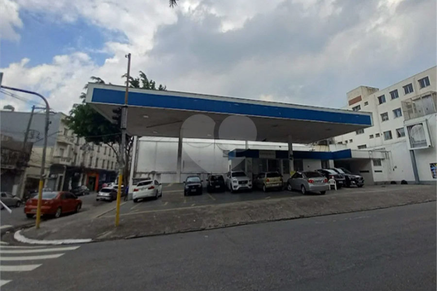 Espaço ideal para posto de gasolina, farmácia e loja no Bom Retiro