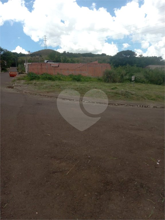 Terreno à venda – 402,87 m² Prolongamento do Jardim das Torres.