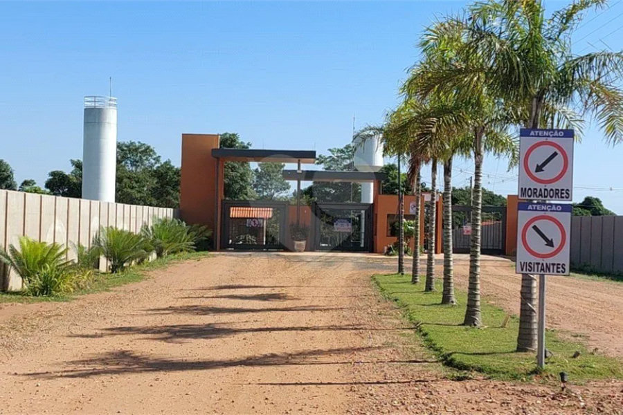 Chácara à venda com 4 quartos, sendo 1 suíte,  em Jardim dos Ipês, Brodowski, SP