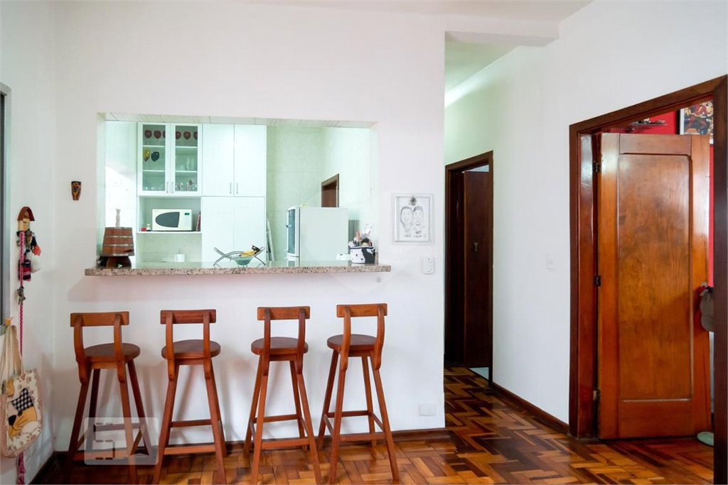 Casa à venda com 3 quartos, sendo 2 suítes, em Jardim Prudência, São Paulo, SP