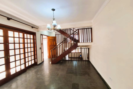 Casa à venda com 4 suítes, sendo 1 suíte externa, no Jardim Bonfiglioli, São Paulo - SP