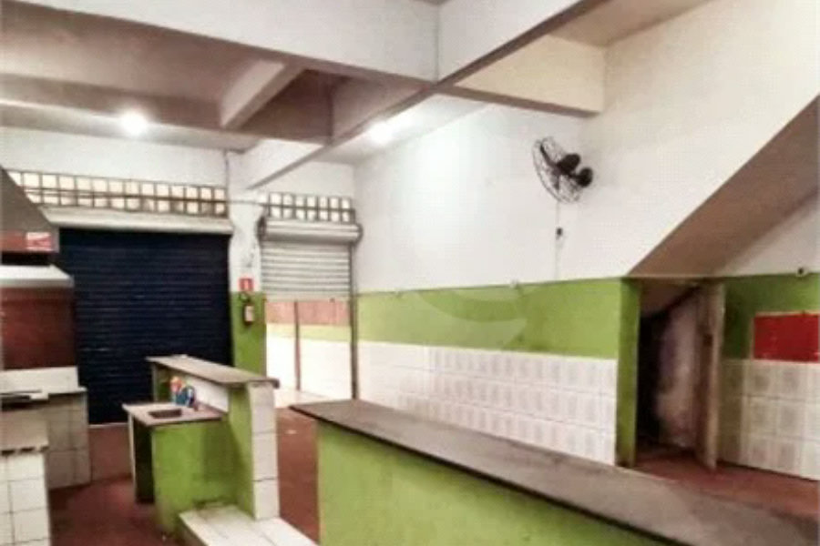 Aluga-se Salão Comercial de 150 m² no Jabaquara — Excelente Oportunidade!
