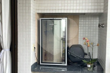 Apartamento com terraço 385m² 03 dormitórios sendo 2 suítes 5 vagas..Estuda Permuta.