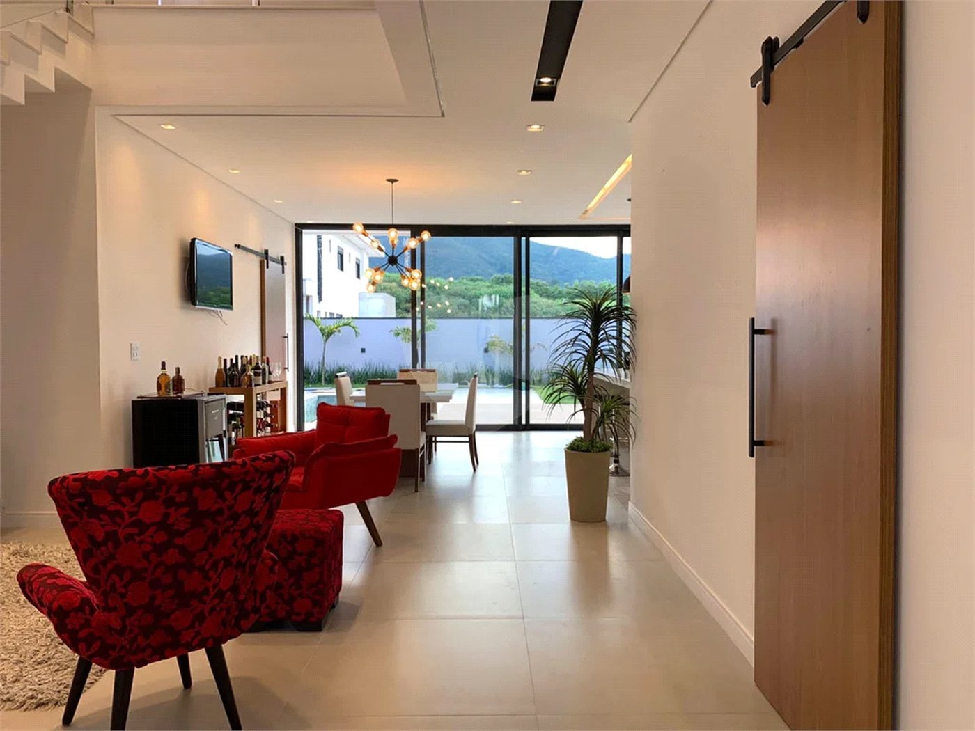 Casa à venda com 4 suítes no condomínio Brisas Jundiaí, Jundiaí - SP