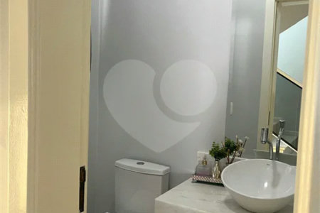 Lindo Sobrado com 3 suítes, à venda, 290 m², por R$ 2.340.000,00 no condomínio Helvetia Park em Indaiatuba/SP.