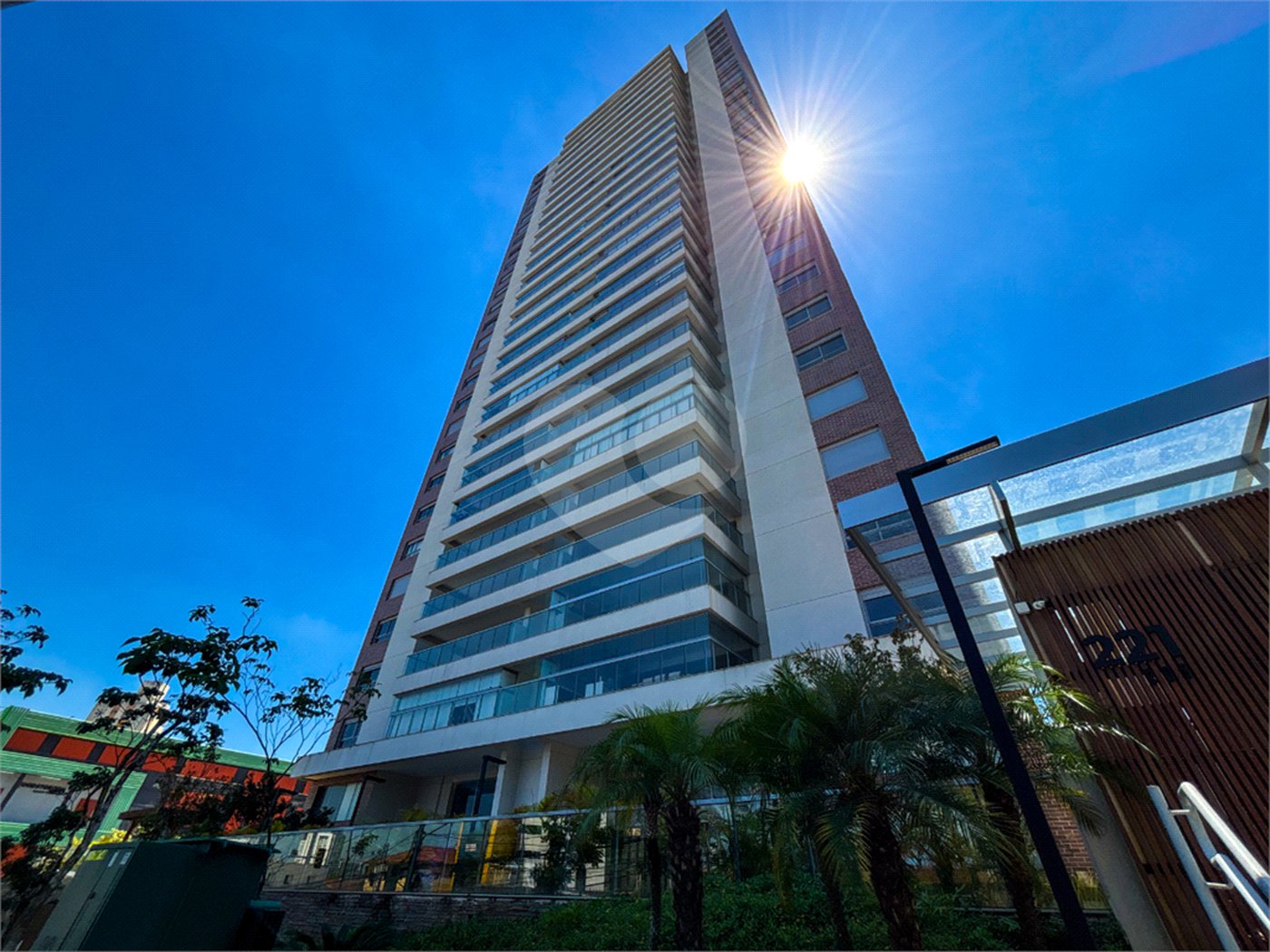 Apartamento à venda com 3 quartos, sendo 1 suíte,  em Jardim Marajoara, São Paulo, SP