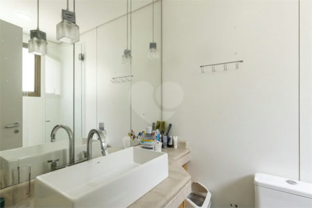 APARTAMENTO COM 3 DORMITÓRIOS, 3 SUÍTES, 3 VAGAS, LAVABO, LAZER, 193 M² - MOEMA