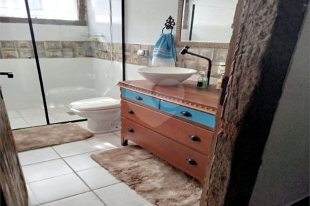 Casa de Campo em condomínio Analândia