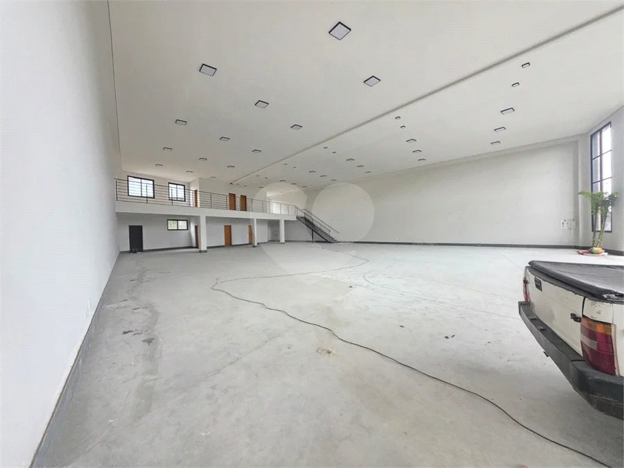 Prédio Comercial para Locação no Jardim Santo Antônio em Valinhos/SP