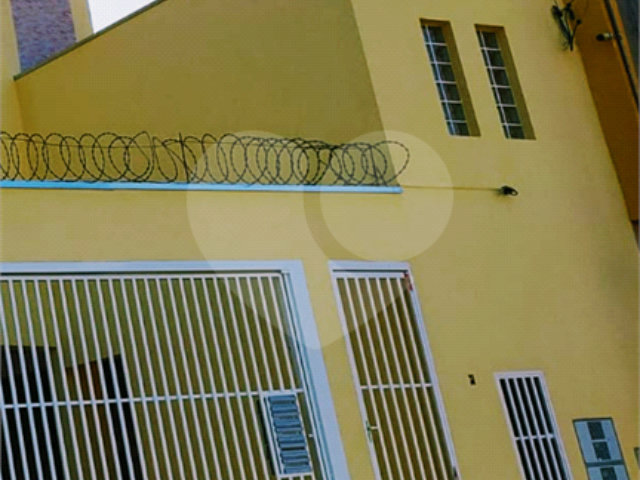 Casa à venda com 2 quartos no condomínio Residencial Venerando, São Paulo - SP