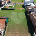 Terreno à venda no Condomínio Jardim Villa Sapezal, em Indaiatuba (Chácara Alvorada) — R$ 580.000,00 - Terreno com 360m² de área total (12x30), o terreno é plano e está localizado na entrada do condominio,O Jardim Villa Sapezal conta com infraestrutura completa, ruas largas e pavimentadas, portaria