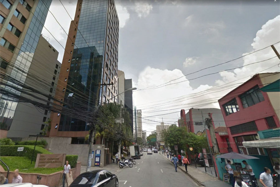 Conjunto comercial na Vila Olimpia